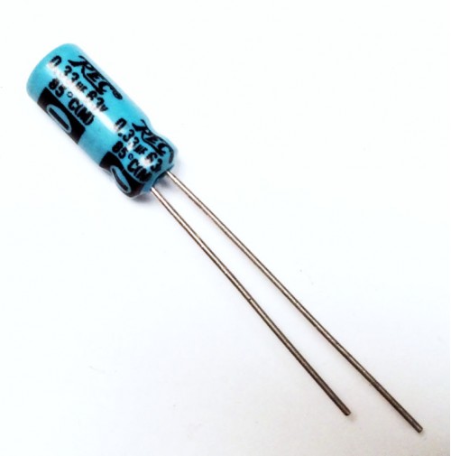 Condensatore Elettrolitico 0,33uF 63V 85°C Radiale 5x11mm marca Trec (2 pezzi)