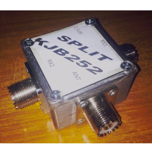 SPLITTER DUAL IN RX HF ANTENNA FREQ. 5--60 MHZ INSERZIONE 2,5 DB mod. KJB252